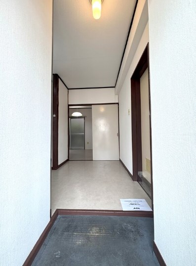日光ビル 玄関
