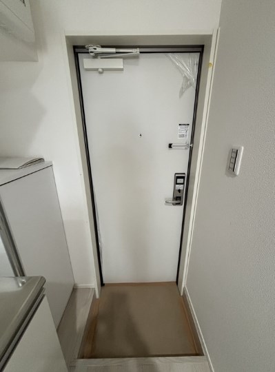 Wレジデンス１st 玄関