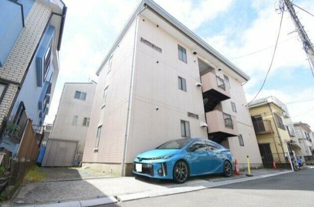サン・ディズ 201号室 外観