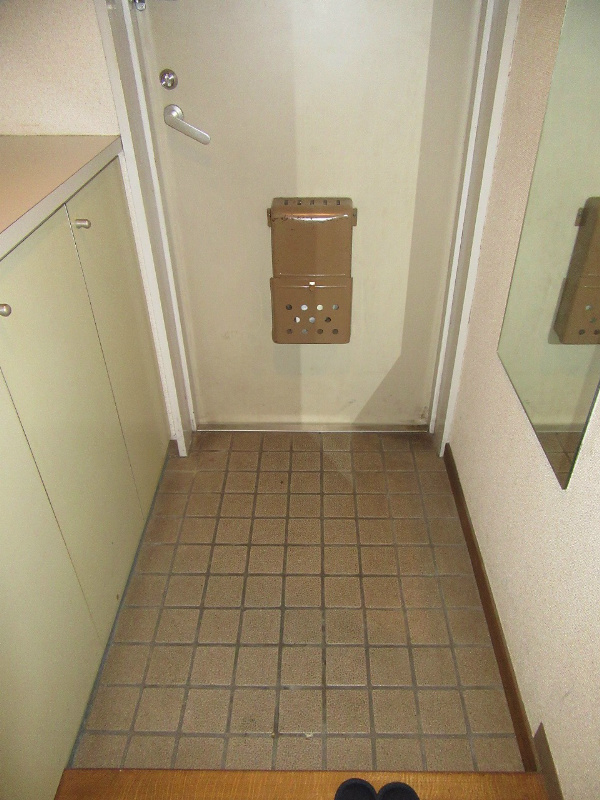 藤ビル 玄関