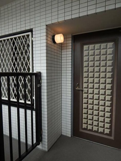 東建ニューハイツ金沢文庫 玄関