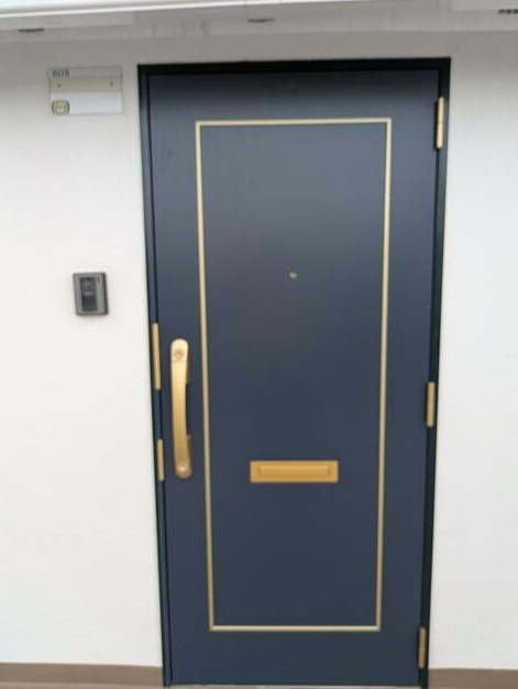 エステスクエア上大岡 玄関