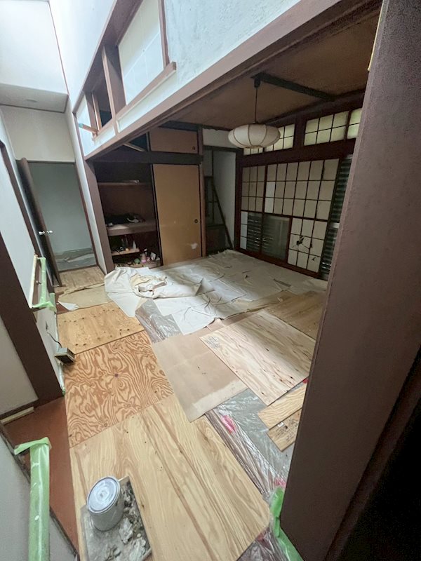 西逸見1丁目戸建 リビング