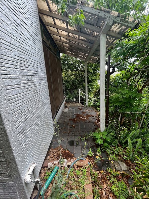 西逸見1丁目戸建 ベランダ