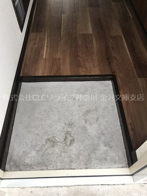 メゾンS1  玄関