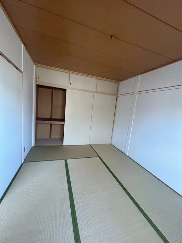 ドミールK ベッドルーム