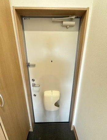 サニーコート富岡 玄関