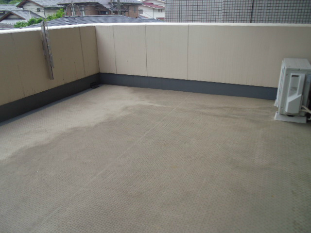 栄屋ビル  ベランダ