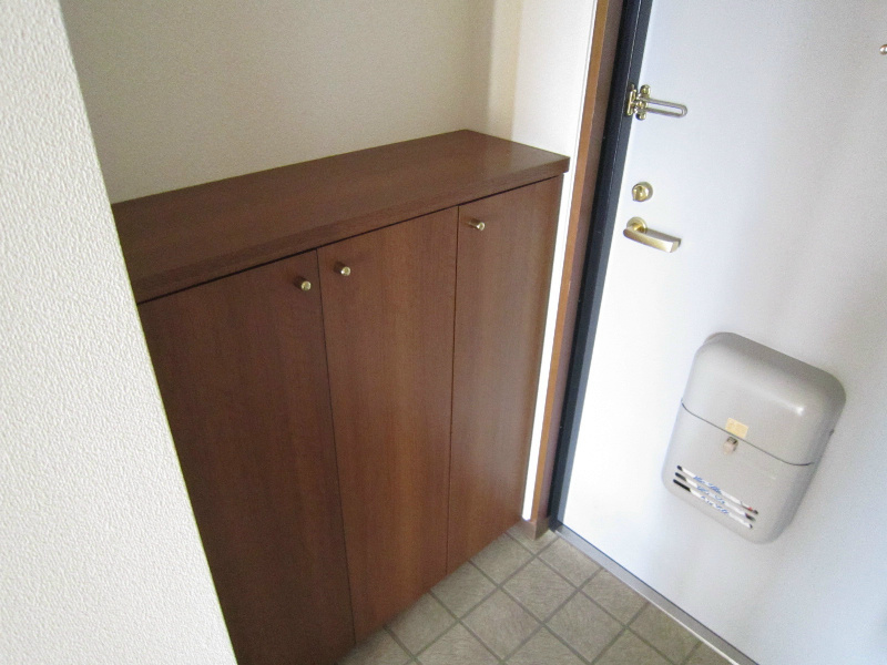 サンセール菊 玄関