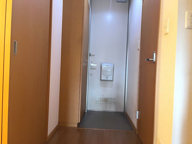 ランパートイヅツ 玄関