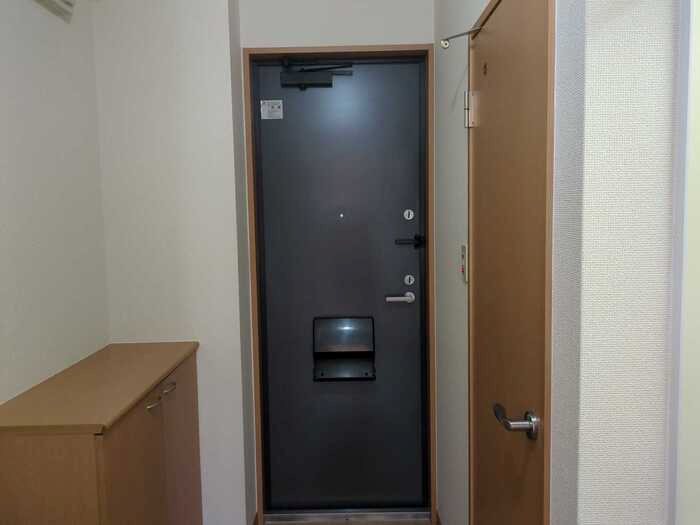 セジュールMARUGEN　B棟 玄関