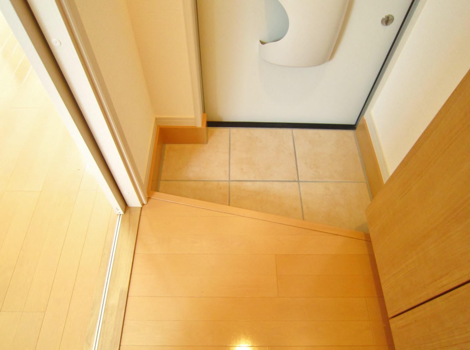 ラ・プリマ 玄関