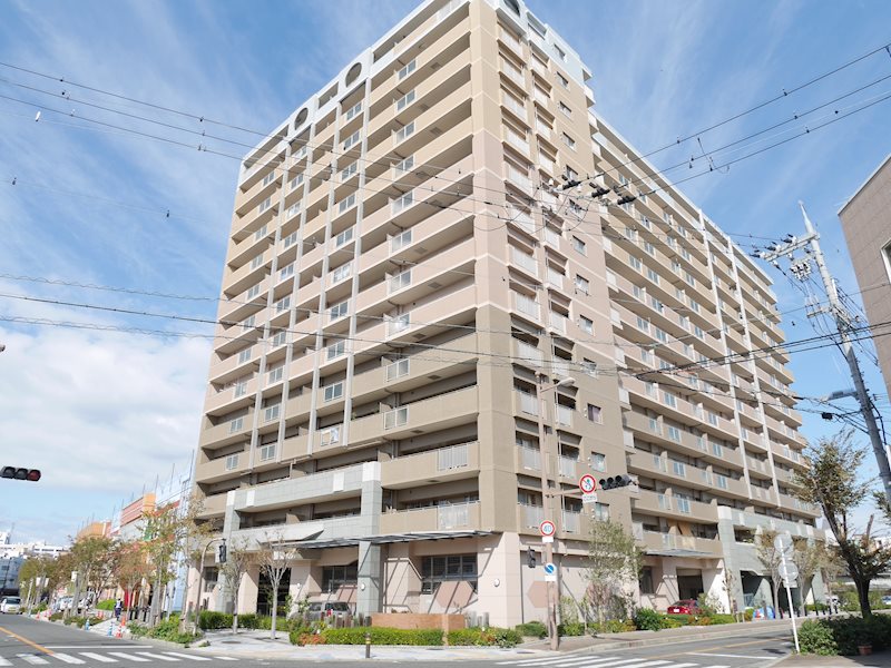 ファミールアクシス泉佐野 外観