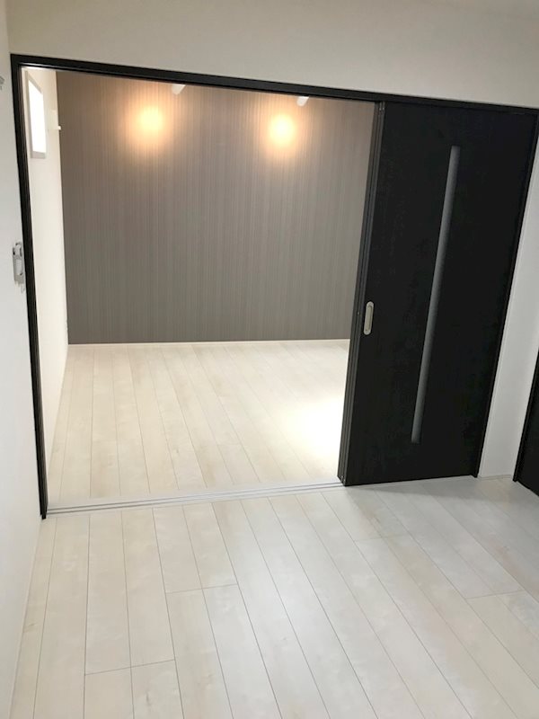 ローズステージ泉大津駅前Ⅲ番館 リビング