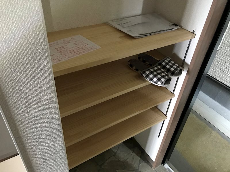 プライム日根野 玄関