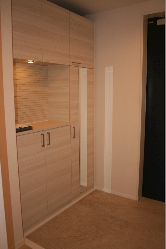 カーサ　エクラシエ 玄関