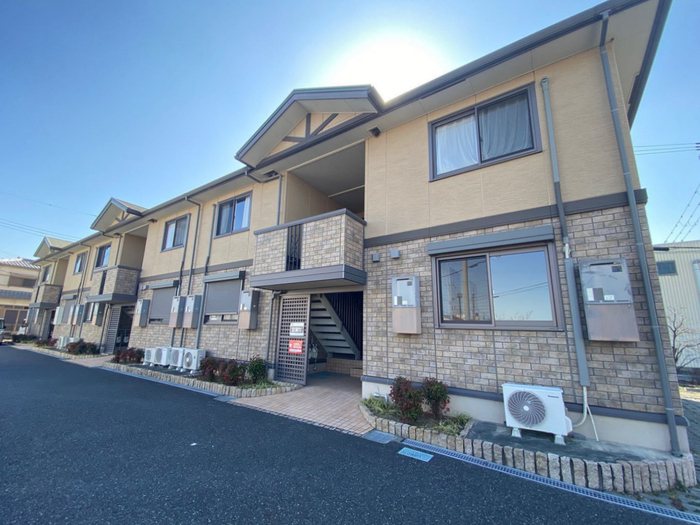 オアシスMARUGEN 外観