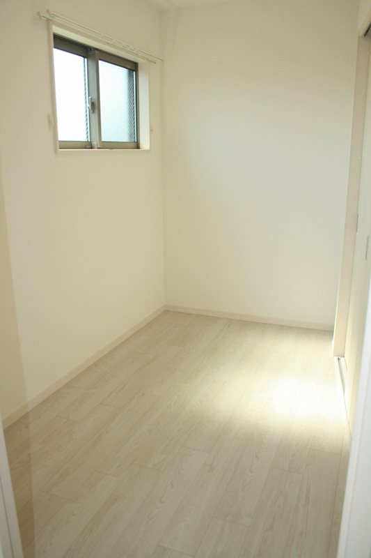 セジュール本町  ベッドルーム