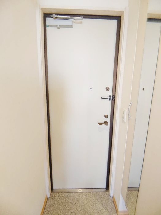 アビタシオン花房 玄関