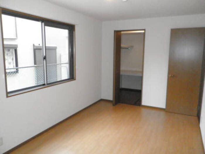 サニーサイドIZUMI B棟 ベッドルーム