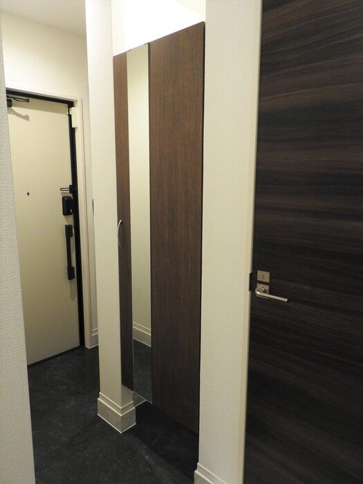 Fontana　B棟 玄関