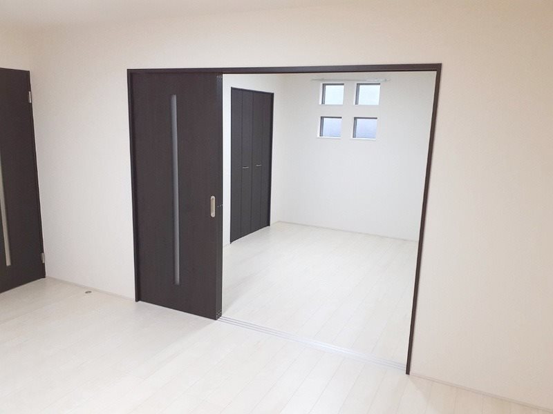 フジパレス日根野駅南Ⅱ番館 リビング