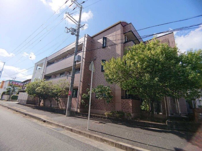 シャンポール 外観