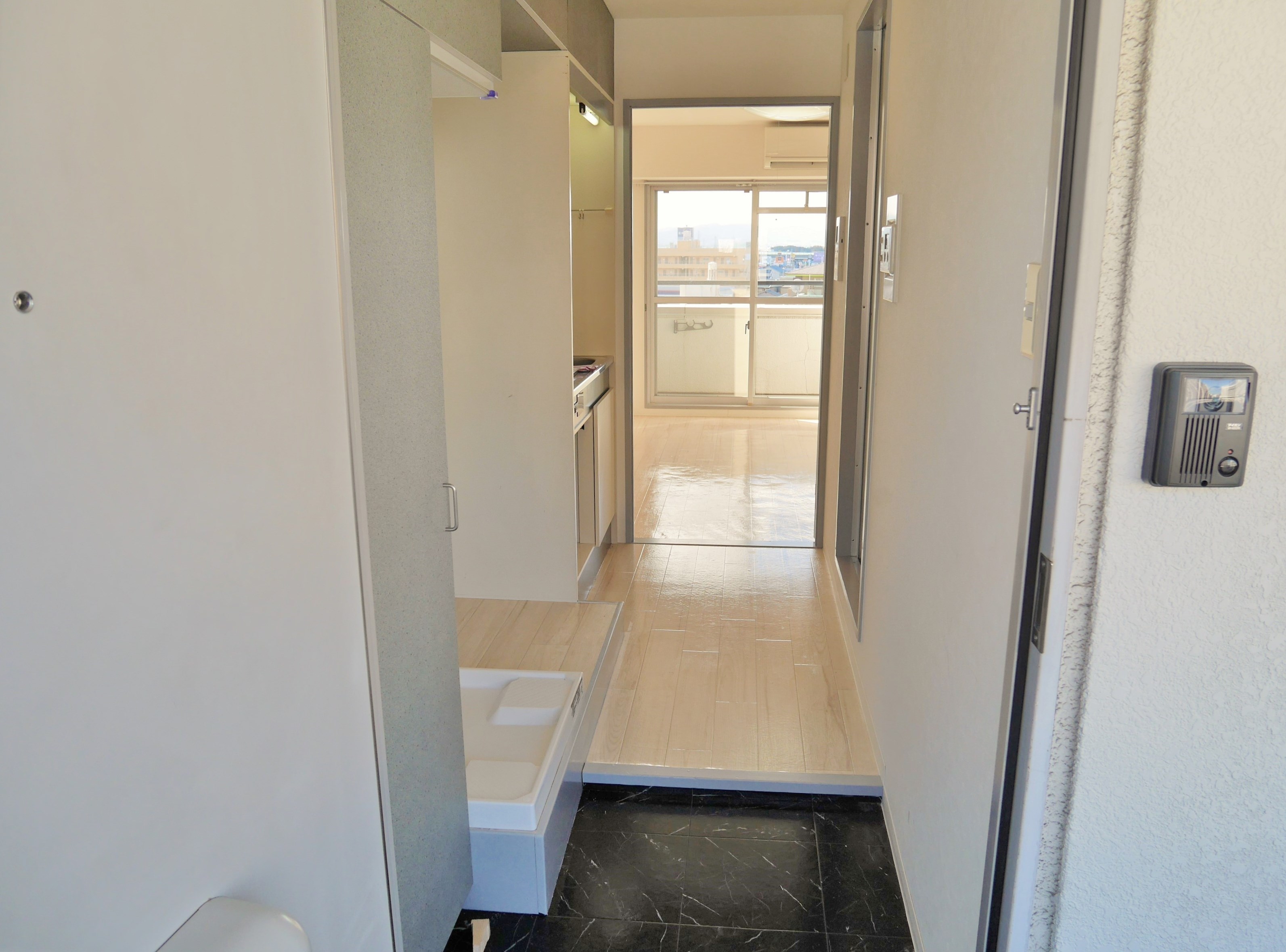 ラ・グリシーヌ泉佐野 玄関