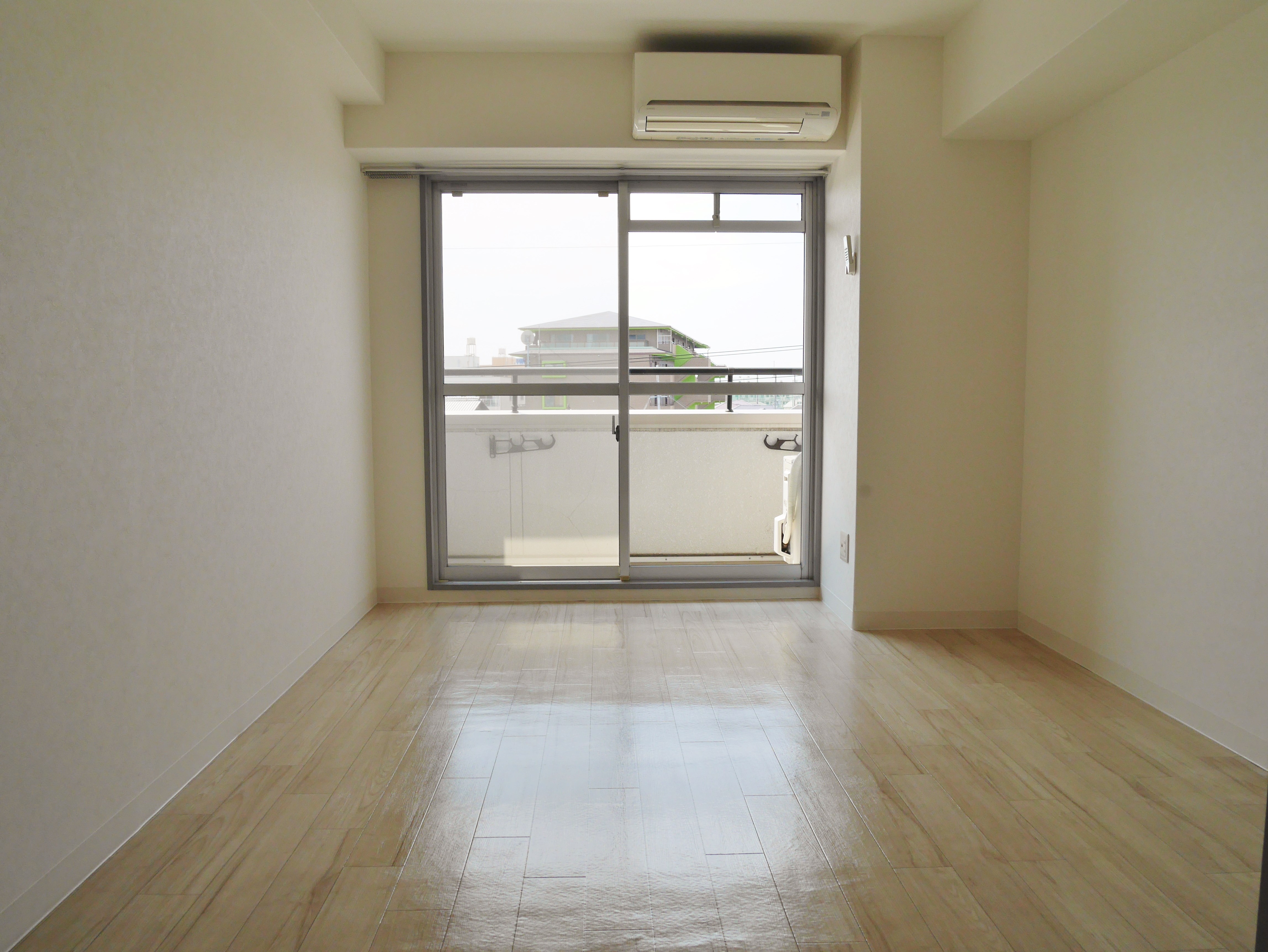 ラ・グリシーヌ泉佐野 ベッドルーム