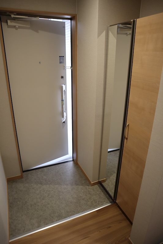 セジュール元町 玄関