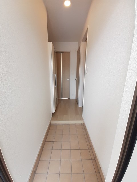 エレガント本町 玄関
