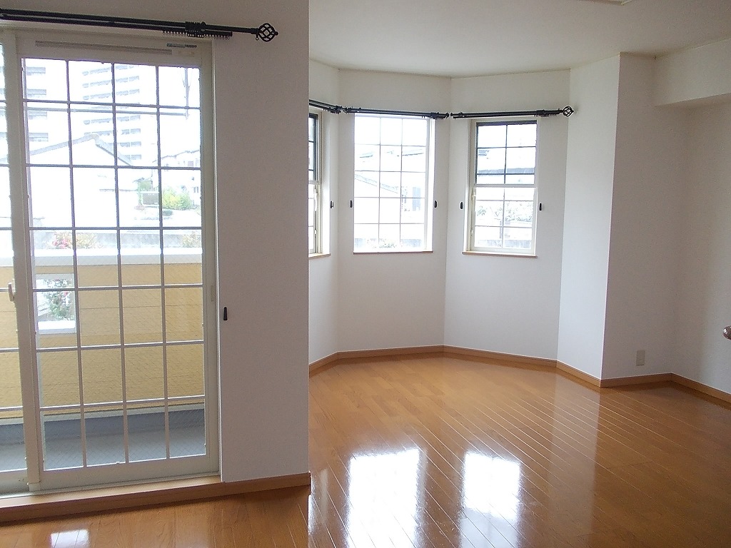 ピアッツァ羽倉崎 リビング