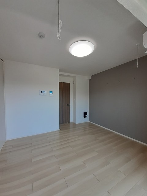 メゾンルミネ　中町 ベッドルーム