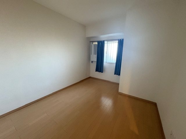 ヒュース泉佐野 ベッドルーム