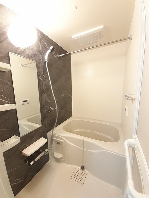 Ｌａｉｄ　Ｂａｃｋ 風呂画像