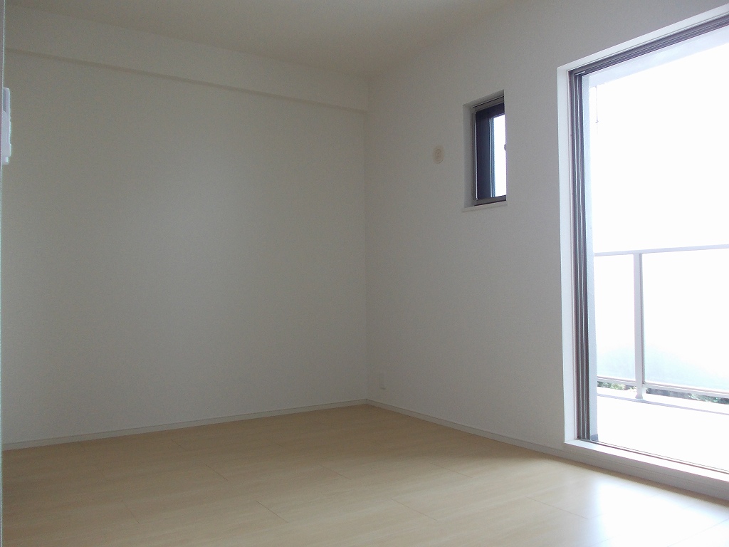 エテルノ　りんくう リビング