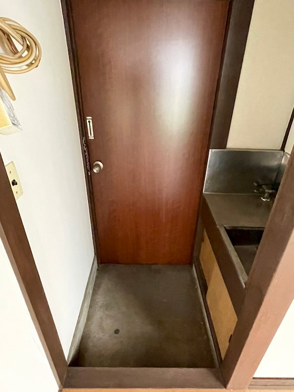 神宮荘 玄関