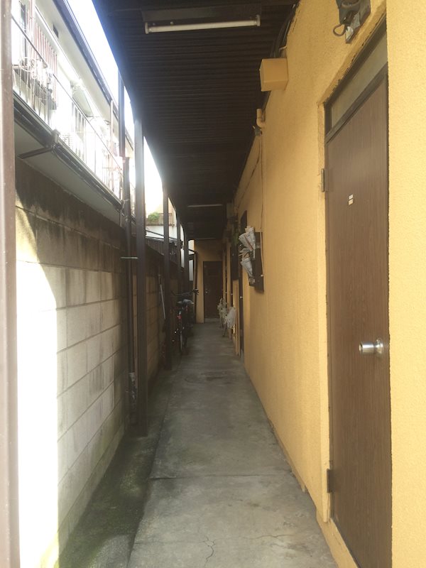神宮荘 エントランス