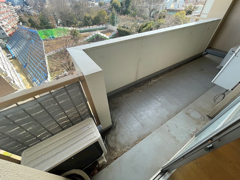 上高田４丁目団地１号棟 ベランダ