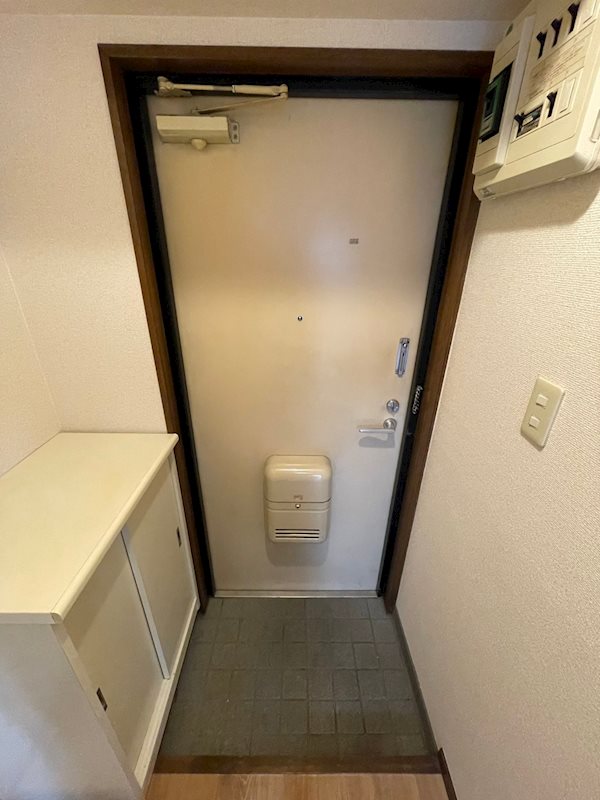 グランドールモリタ 玄関