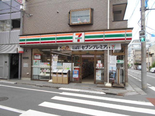 セレスティア中野上高田 コンビニ