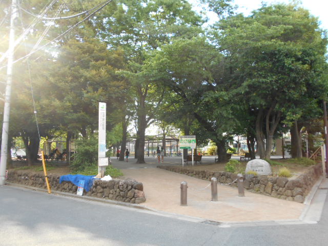 BTHouseKamitakada 公園
