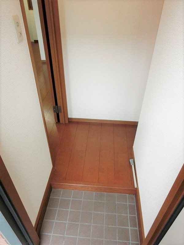 ステラ今川 玄関