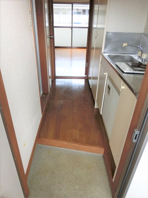 今川ミッドガーデンコーポ６ 玄関