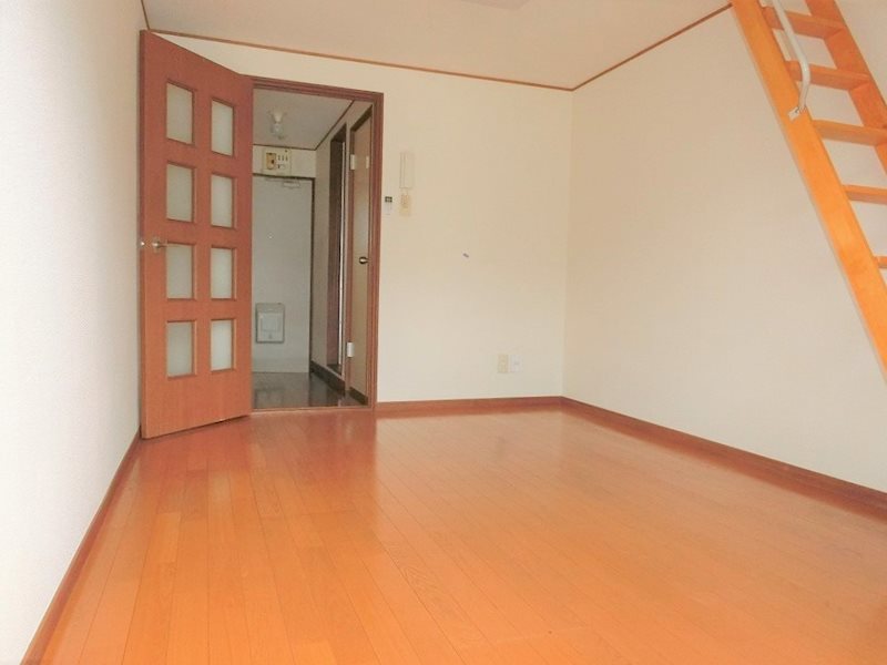 今川ミッドガーデンコーポ６ リビング