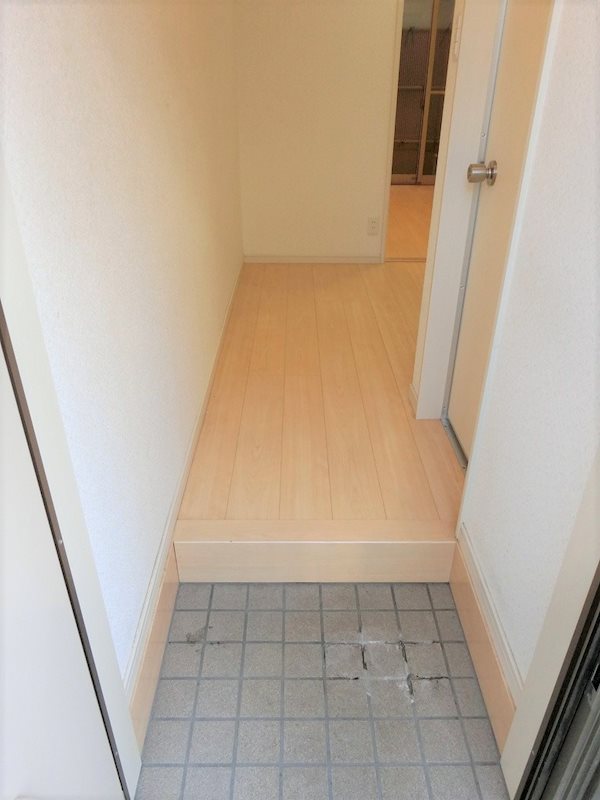セレーネハイツ 玄関