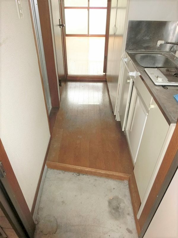 今川ミッドガーデンコーポ９ 玄関