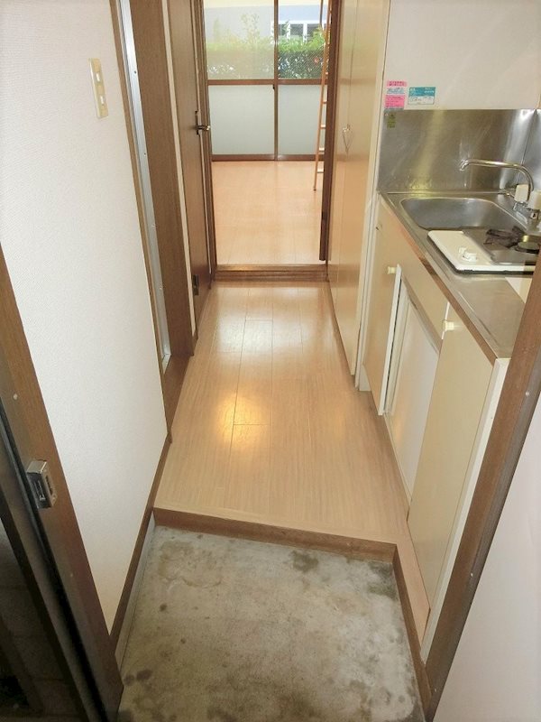 今川ミッドガーデンコーポ９ 玄関