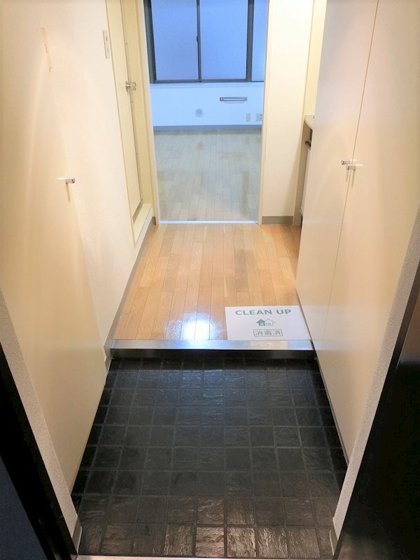 シャルム初台 玄関