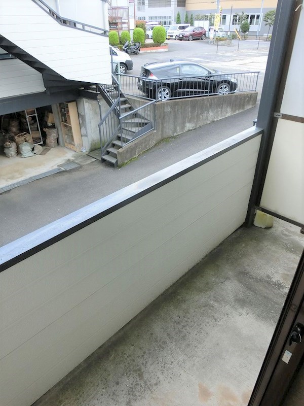 今川ミッドガーデンコーポ６ ベランダ